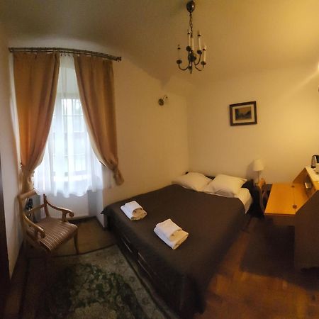 Zamek Na Wodzie W Wojnowicach Bed & Breakfast Wojnowice  ภายนอก รูปภาพ