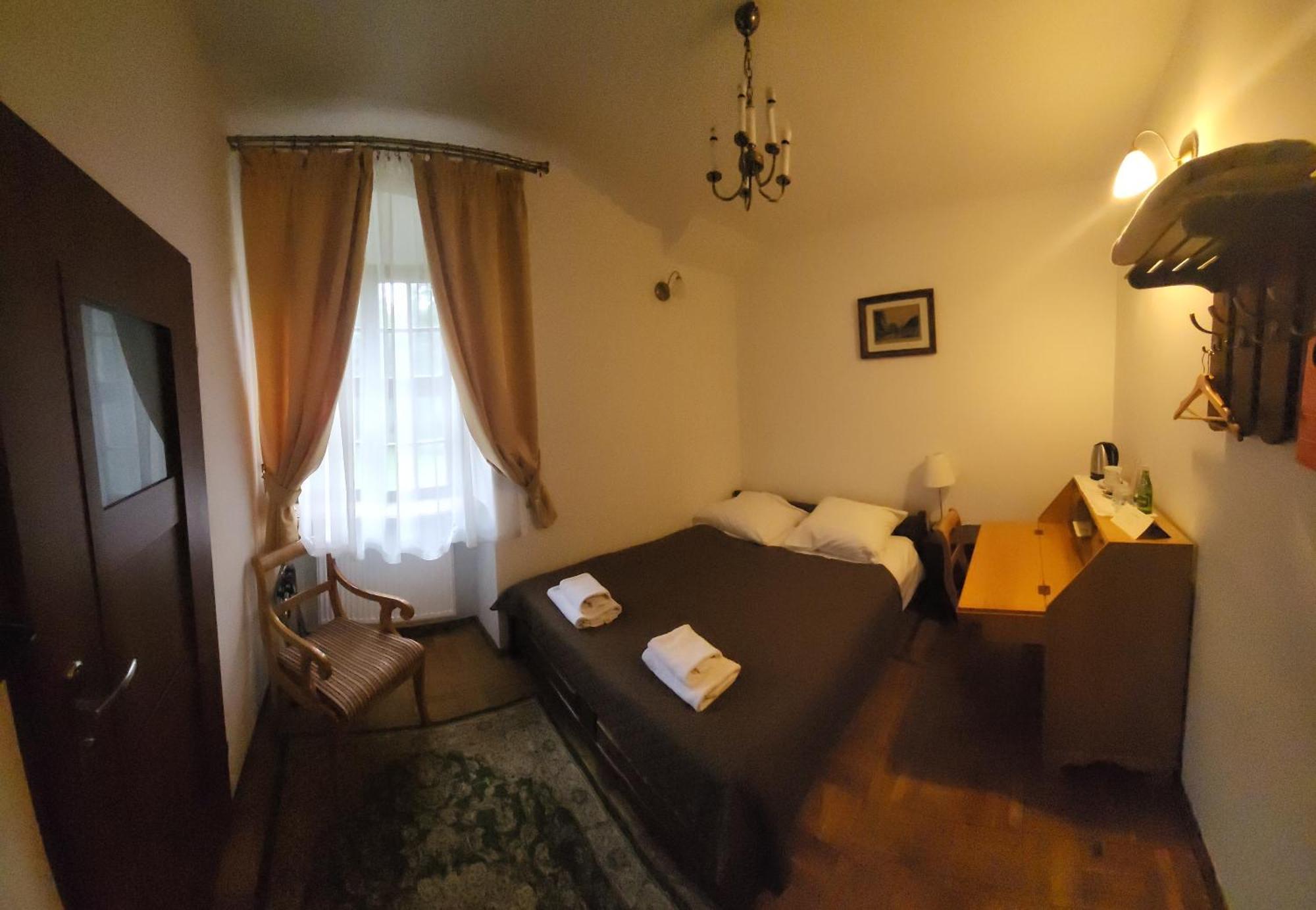 Zamek Na Wodzie W Wojnowicach Bed & Breakfast Wojnowice  ภายนอก รูปภาพ